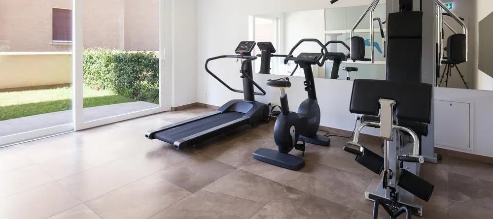 5 Benefits of Owning Your Own Gym Equipment vs. Joining a Gym