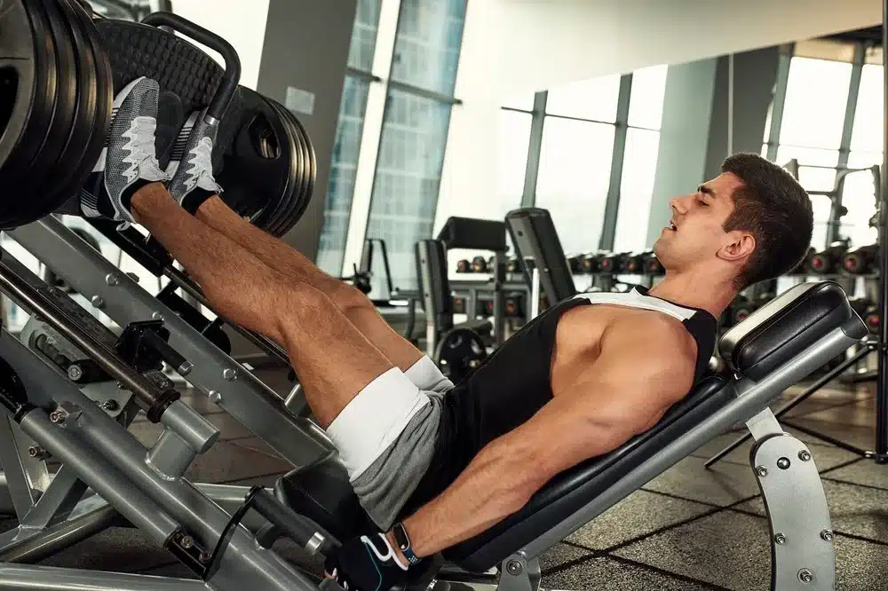 5-Mistakes-to-Avoid-While-Using-the-Leg-Press1-convert.io_.webp